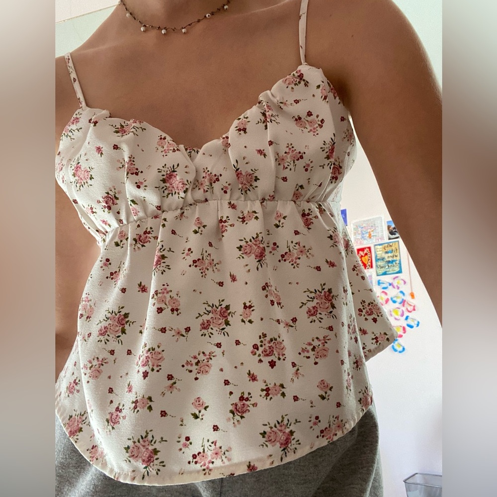 Pacsun floral tank!